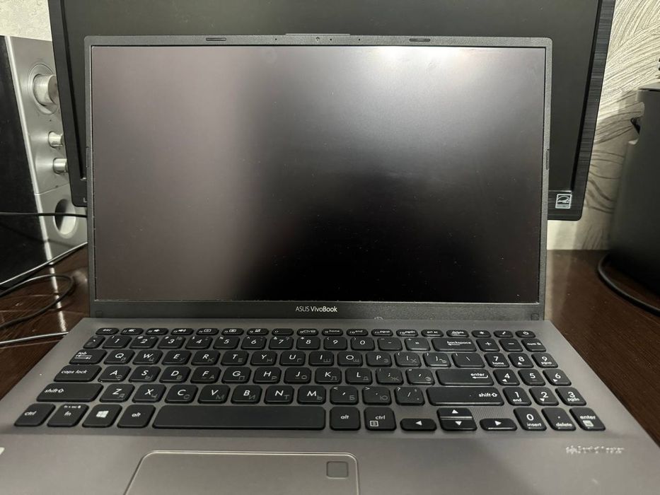 Хороший ноутбук все хороктиристики на фото