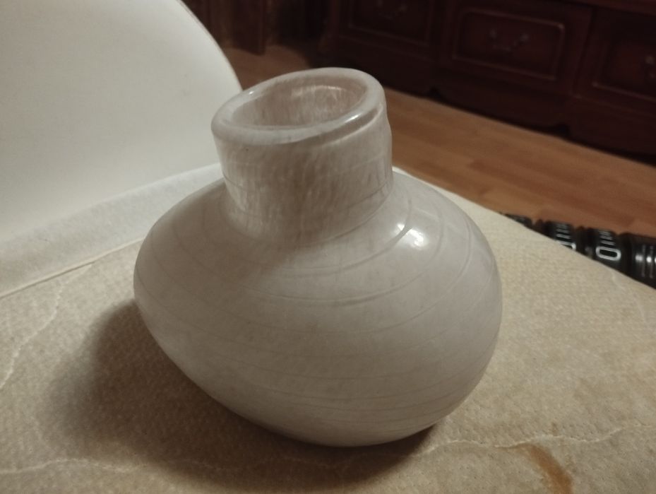 Продам вазу для цветов