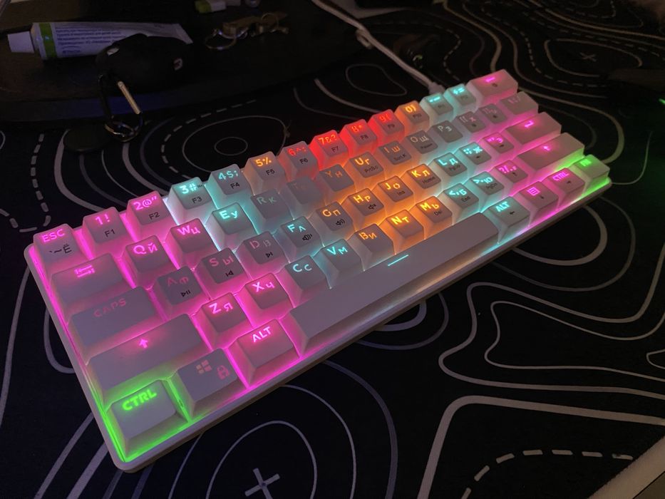 Продам механическую клаву и микрофон