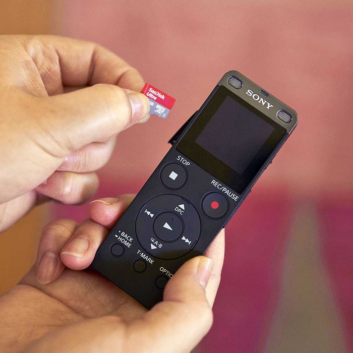 700 lei in magazine, reportofon profesional SONY ICD-UX570 nou sigilat