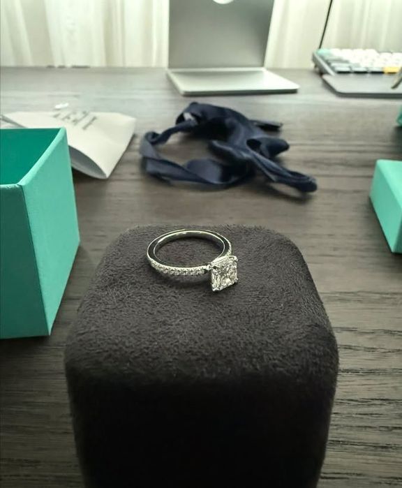 Годежен пръстен на марката Tiffany&Co