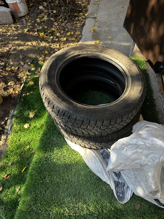 Зимние покрышки шипованые