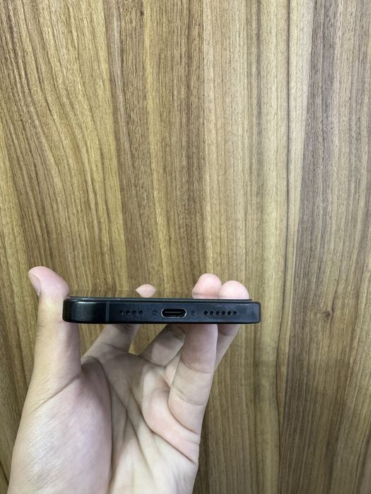 iphone 16pro max black 256gb 100% 82sikl