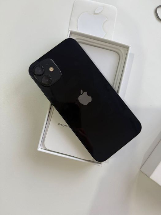 Айфон 12 в идеале продам