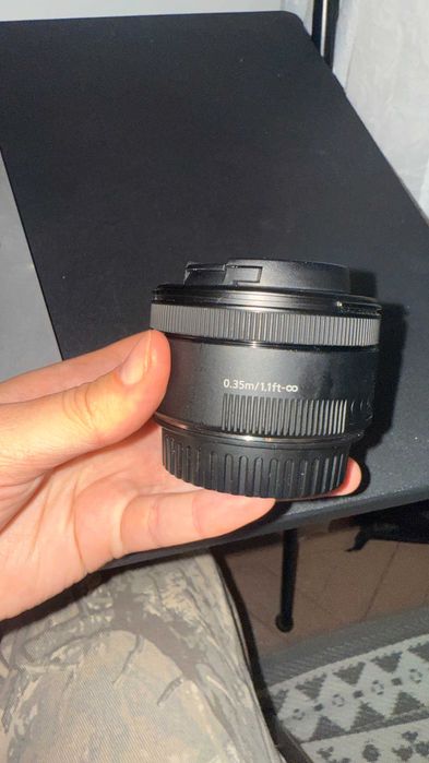 Obiectiv Canon EF 50mm f/1.8 STM aproape nou