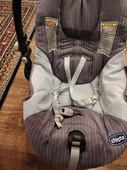 Cărucior Chicco complet 3 în 1 + scoică + cadou