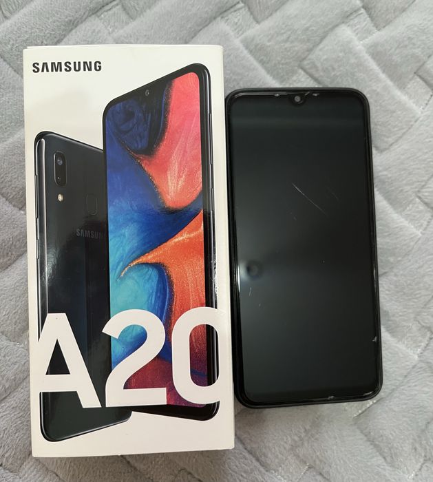 samsung A20.   .