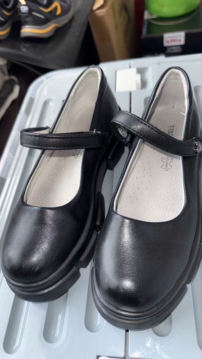 Продам туфли  кожа детские