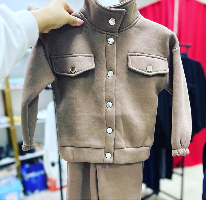 Продам одежды