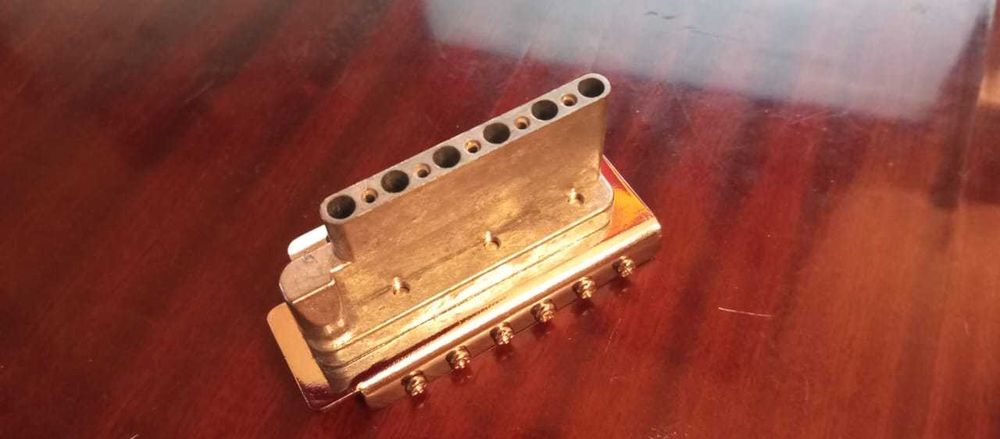 Бриджи (тремоло) для электрогитары