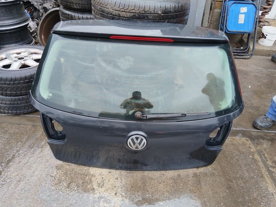 Haion Vw Golf 5 scurt/hatchback ( fara rugina )