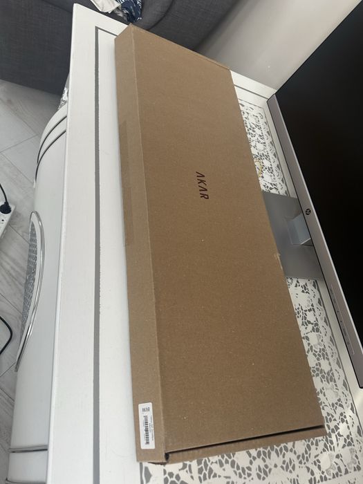 Настенные часы в виде Домбры, из дерева