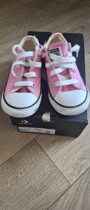 Converse 25 , New Balance 27.5, Mini Melissa 25/26