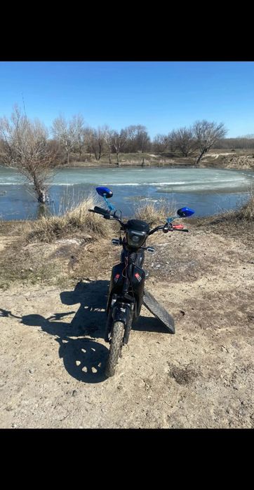 Продам электроскутер sk8