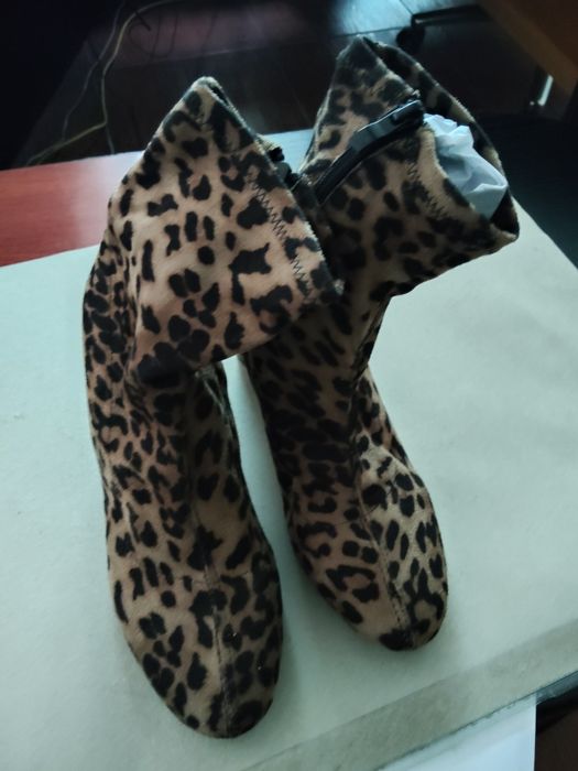 Cizmulițe print leopard subtiri