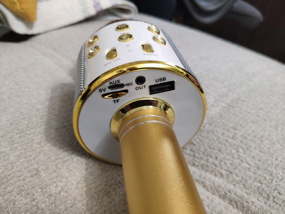 Музыкальный микрофон