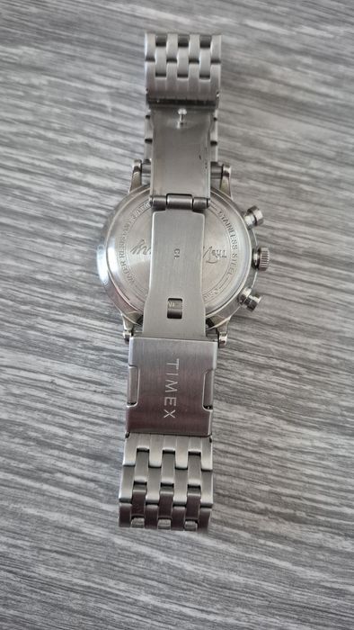 Ceas Timex barbatesc cu bratara metalica