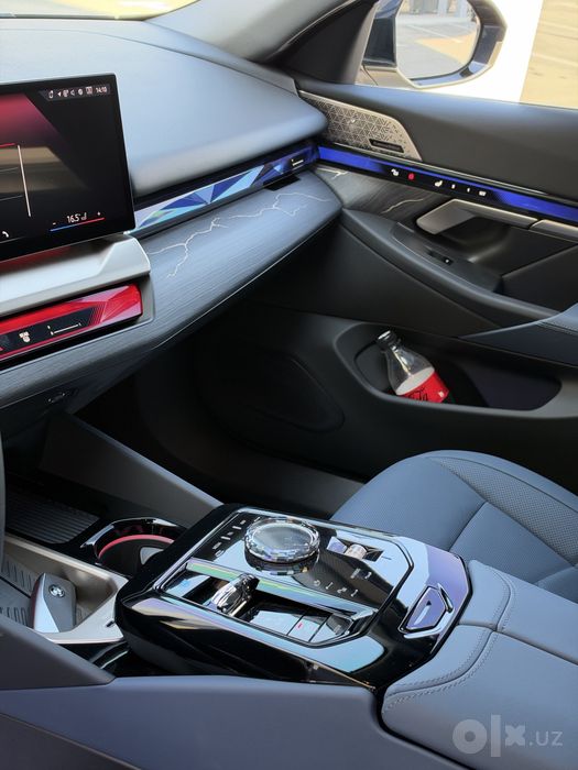BMW i5 50L full opsiya
