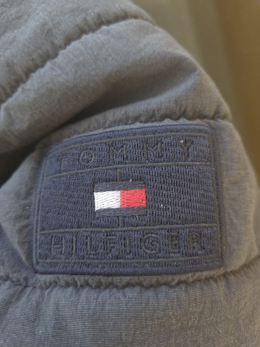 Geaca hilfiger,  marimea M,  stare foarte bună,  preț 230 roni