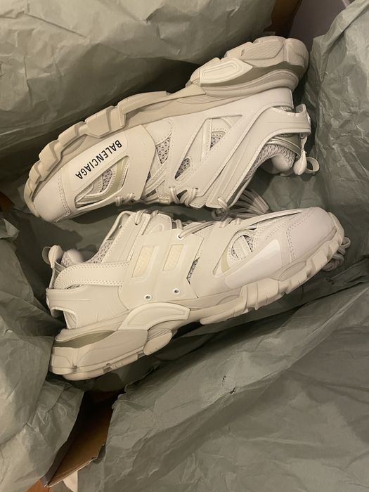 Balenciaga track