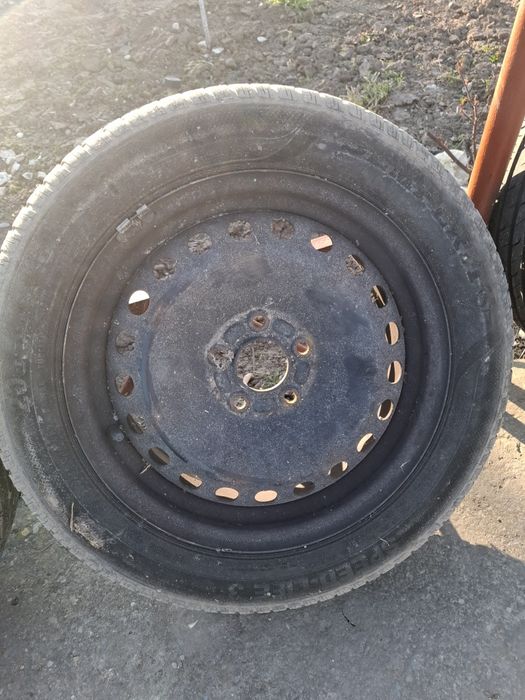 Vând anvelope de vară în stare bună