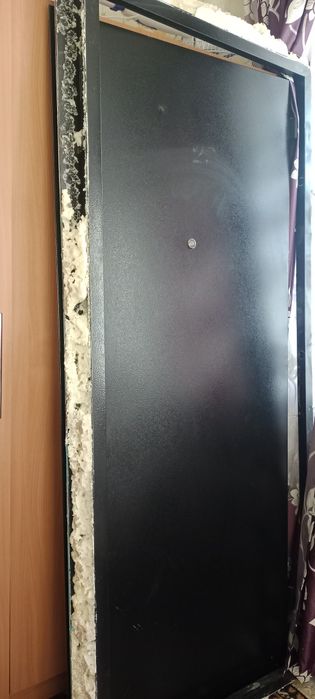 Дверь входная металлическая