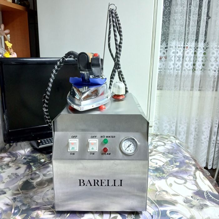 Generator de abur BARELLI  din inox cu fier de călcat  ( nou)