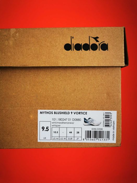 Diadora Mythos Blushield 9 Vortice adidasi sneakers running alergare