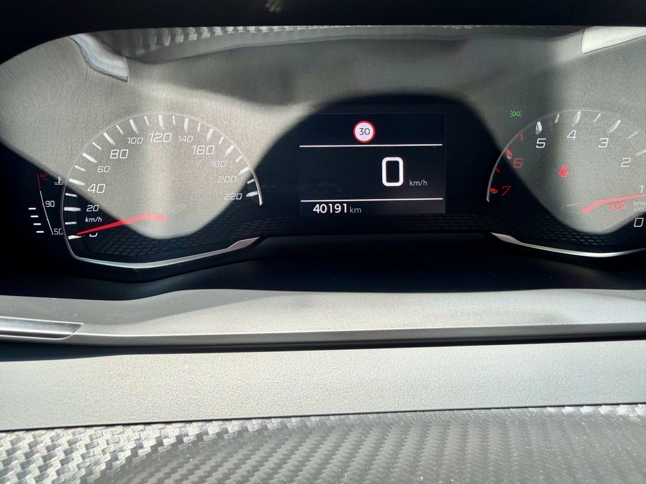 Peugeot 208, an fabricație 2022, 40.200 km unic proprietar
