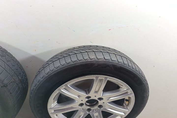 Set jante aliaj cu anvelope 2 sunt uzate 205/60 R16 M+S GoodRide A212