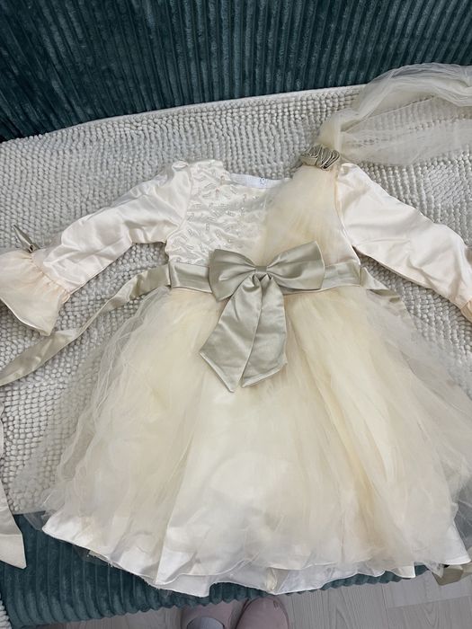 Красивое платье на девочку