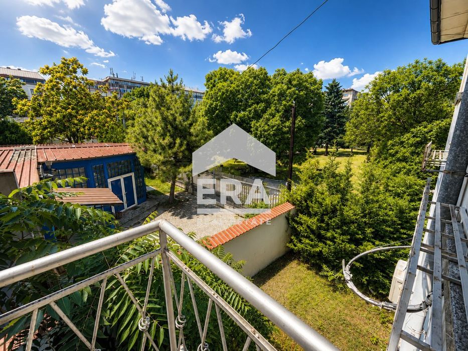 Къща за продажба в Центъра на София