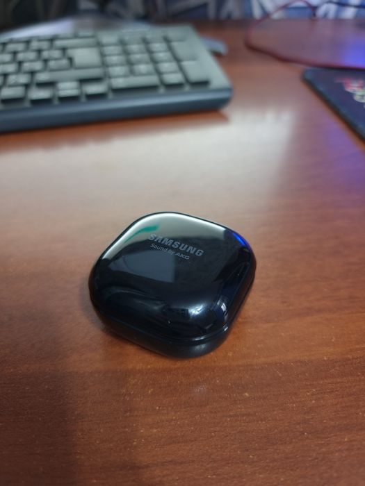 Наушники Galaxy buds live