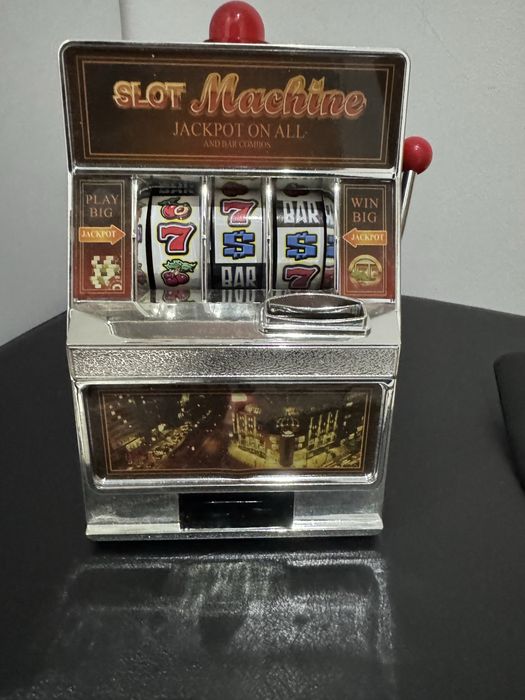 Казино слот машинка касичка