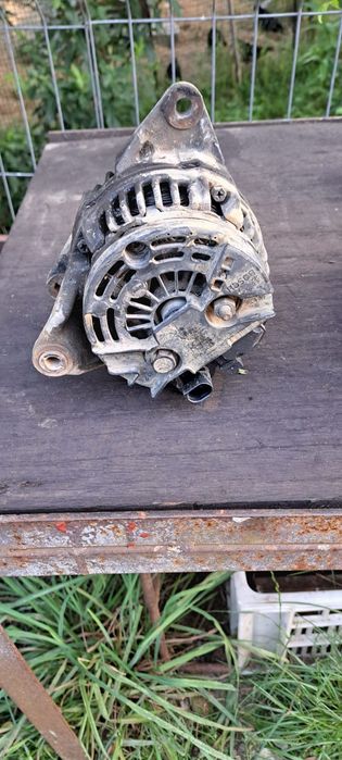 Vând injectoare electromotor turbo iveco daily 2.8