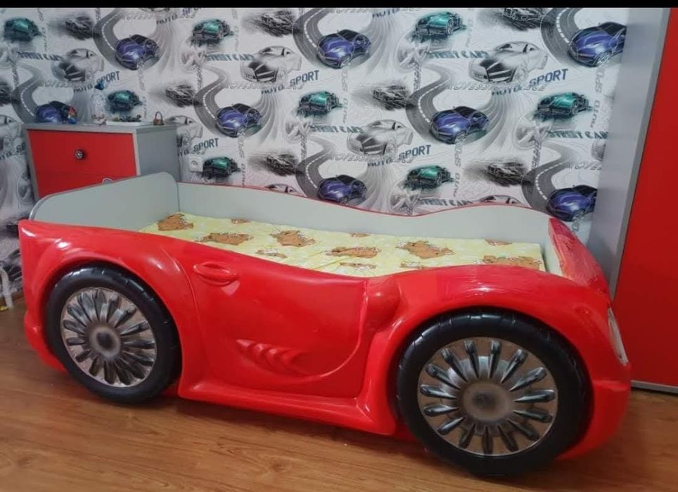 Продам кровать машинку Gerbor