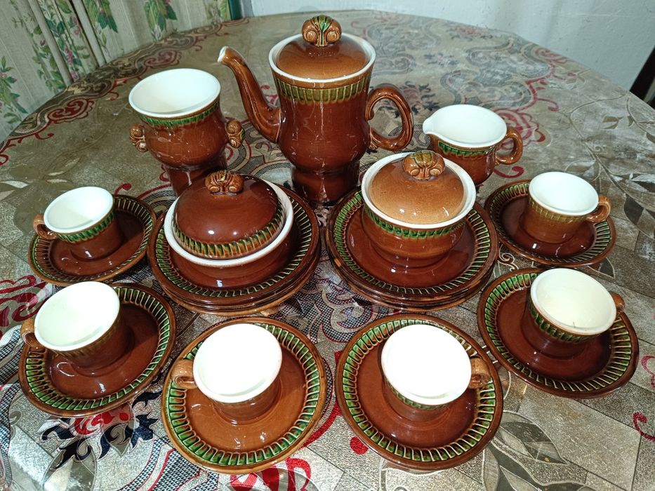 Фарфоровый кофейный сервиз
