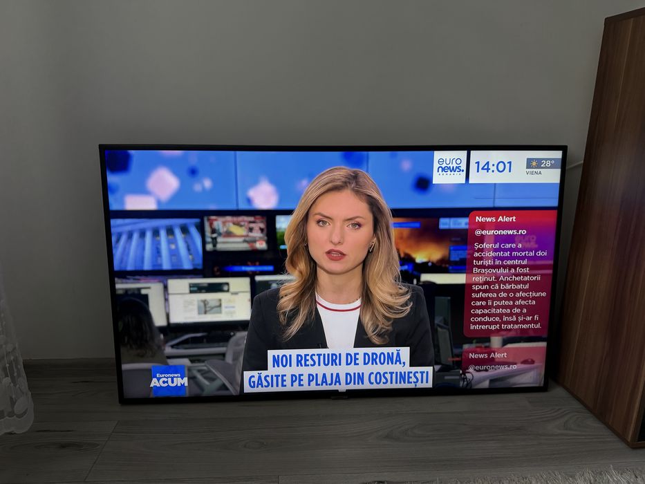 Samsung smart tv 50” model in descriere