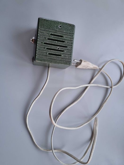 Surse reglabile tensiune 0-18V si 0-12V