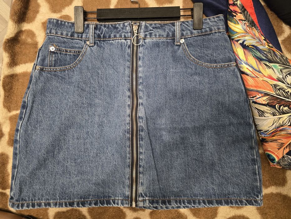 Продам юбку джинсовую.
