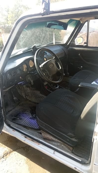 Vaz 2106 benzin va metanga (75litr) muammosiz yuradi.