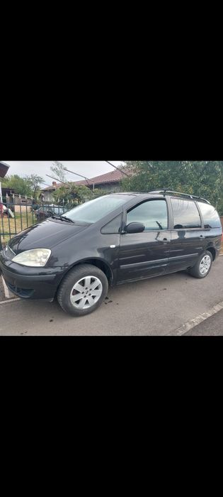 Vând Ford Galaxy,1.9 TDI,116 CP,din 2005,7 locuri.In stare bună, 2600