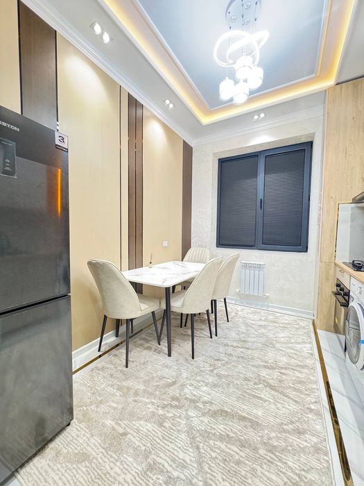 Чилонзор район рядом Карзинка 3 комната Навастройка