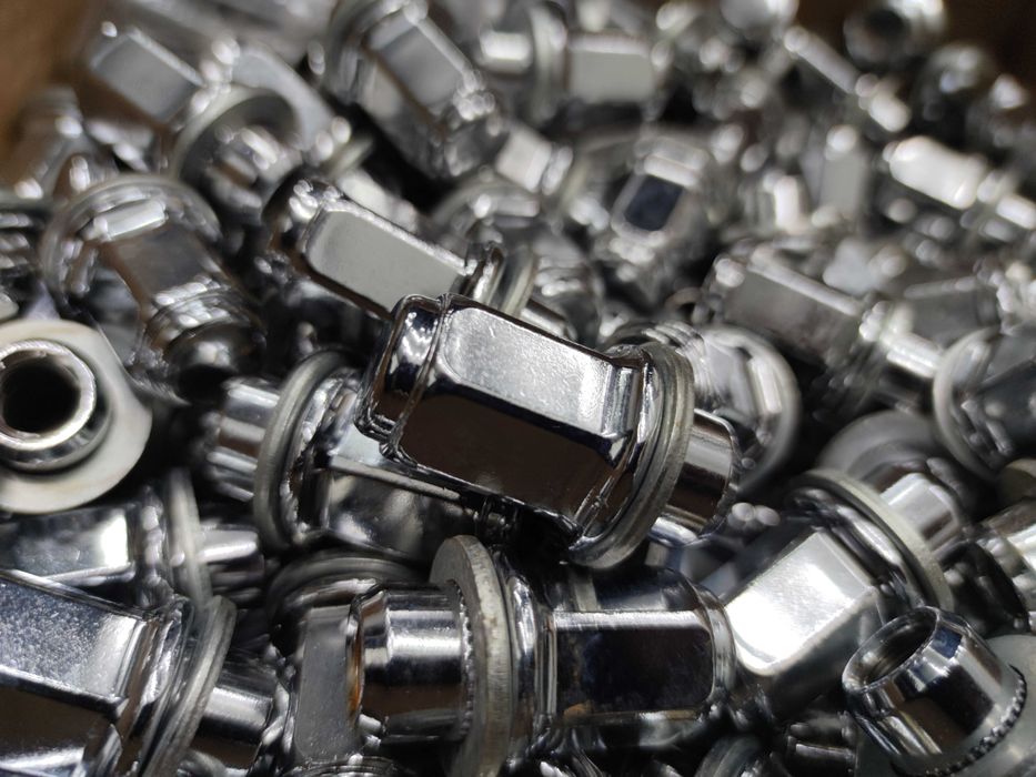 Нови Гайки за джанти Тойота