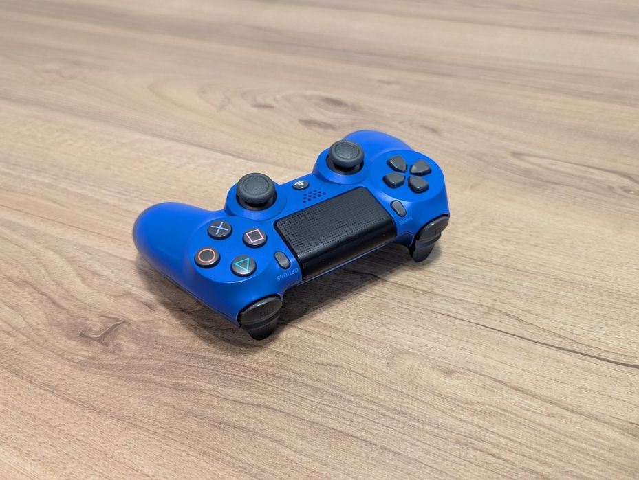 PS4 Pro Modat 1TB – Stare excelentă