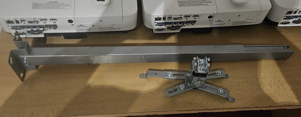 Videoproiector Epson EB-2255U Wifi