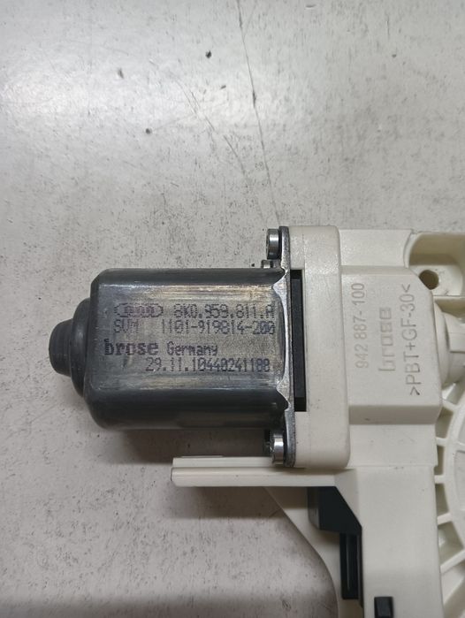 Motoras Geam Pivotant Stanga Spate Audi Q5 8Rb 2008 - > 8K0959811A