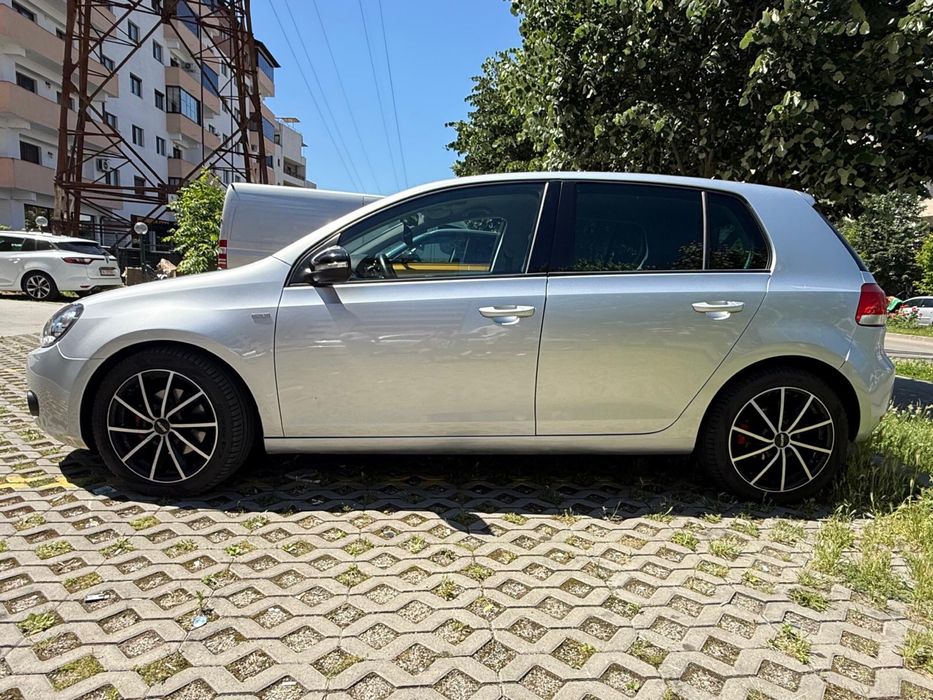 VOLKSWAGEN Golf 2012 — imagine 2