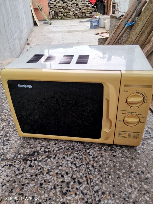 Микровълнова фурна