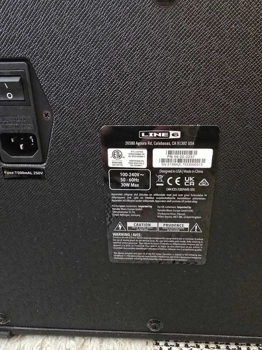 Продавам Line 6 Spider V 20 MkII в състояние почти като нов.